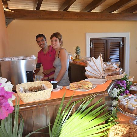 Baia Santa Margherita B&B Castelluzzo Exterior photo