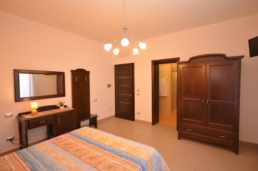Baia Santa Margherita B&B Castelluzzo Room photo